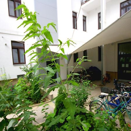 For The Bold, Chic And Open Minded Apartment Viena Exterior foto